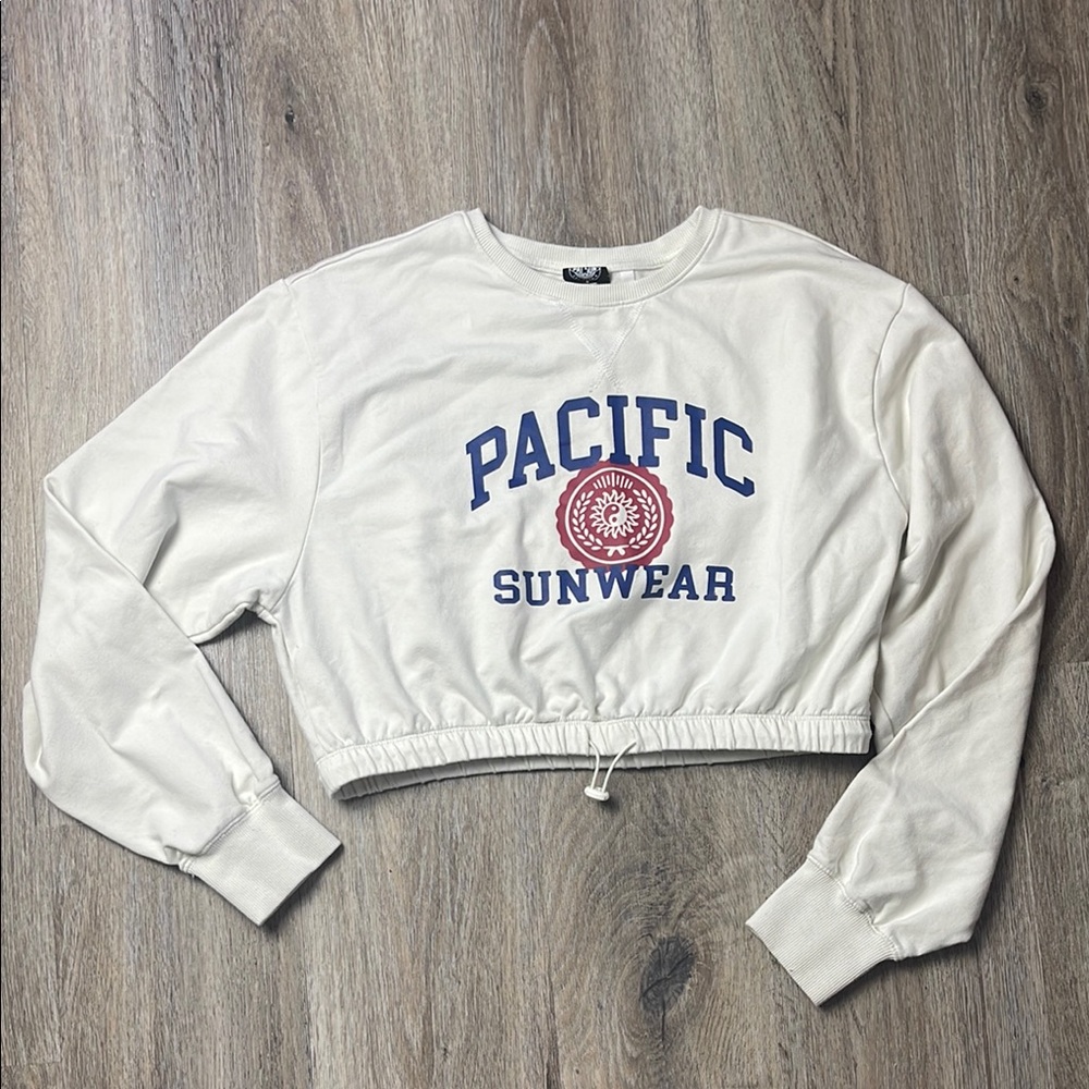 PacSun Pacific Sunwear White Cropped Sweatshirt